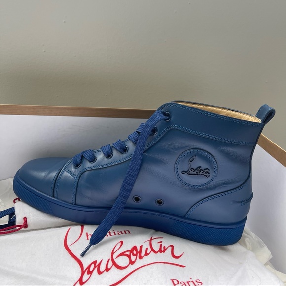 CHRISTIAN LOUBOUTIN
High-Top Sneakers - Picture 2 of 11
